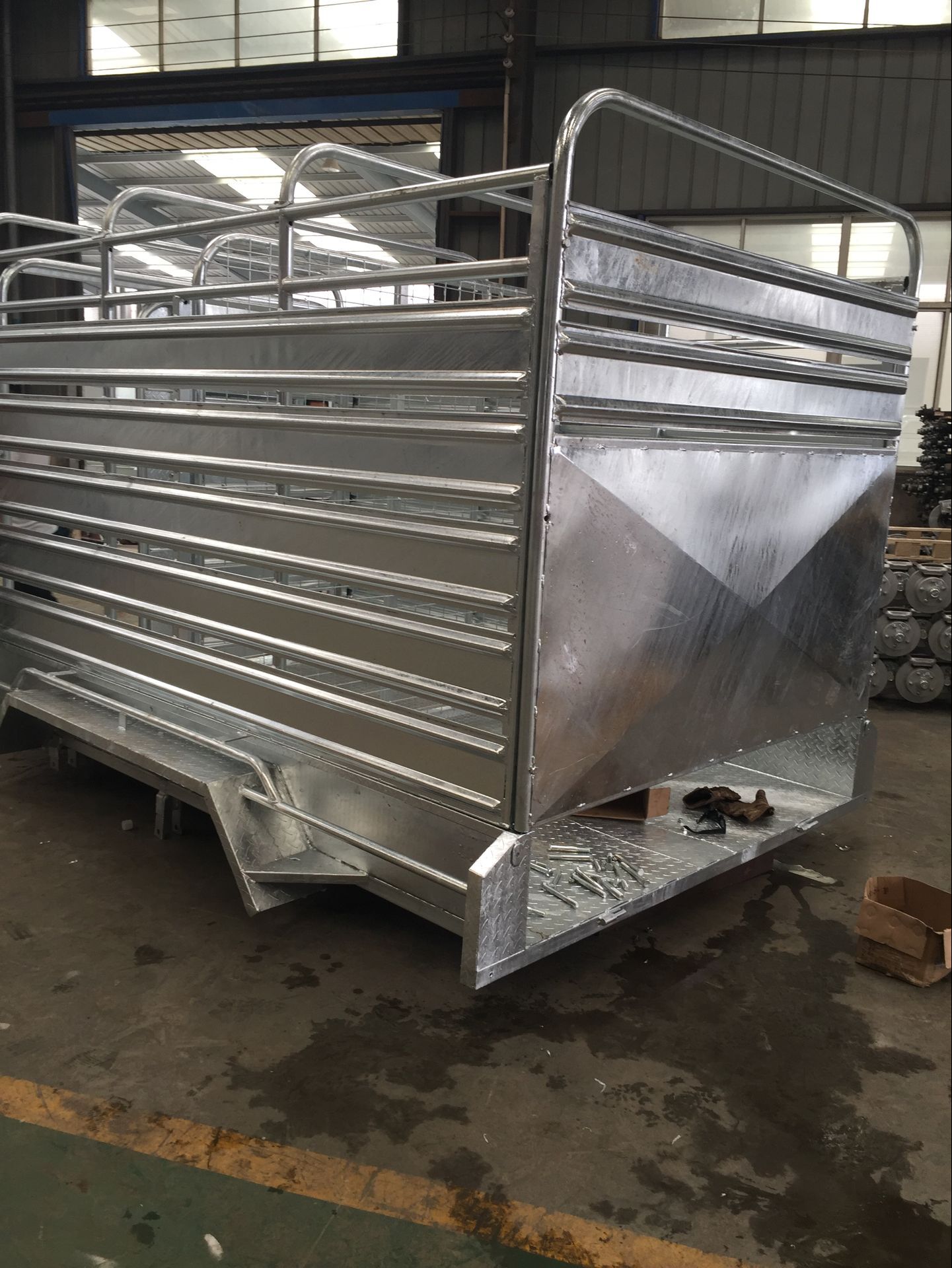  animal delivery trailers for tractor