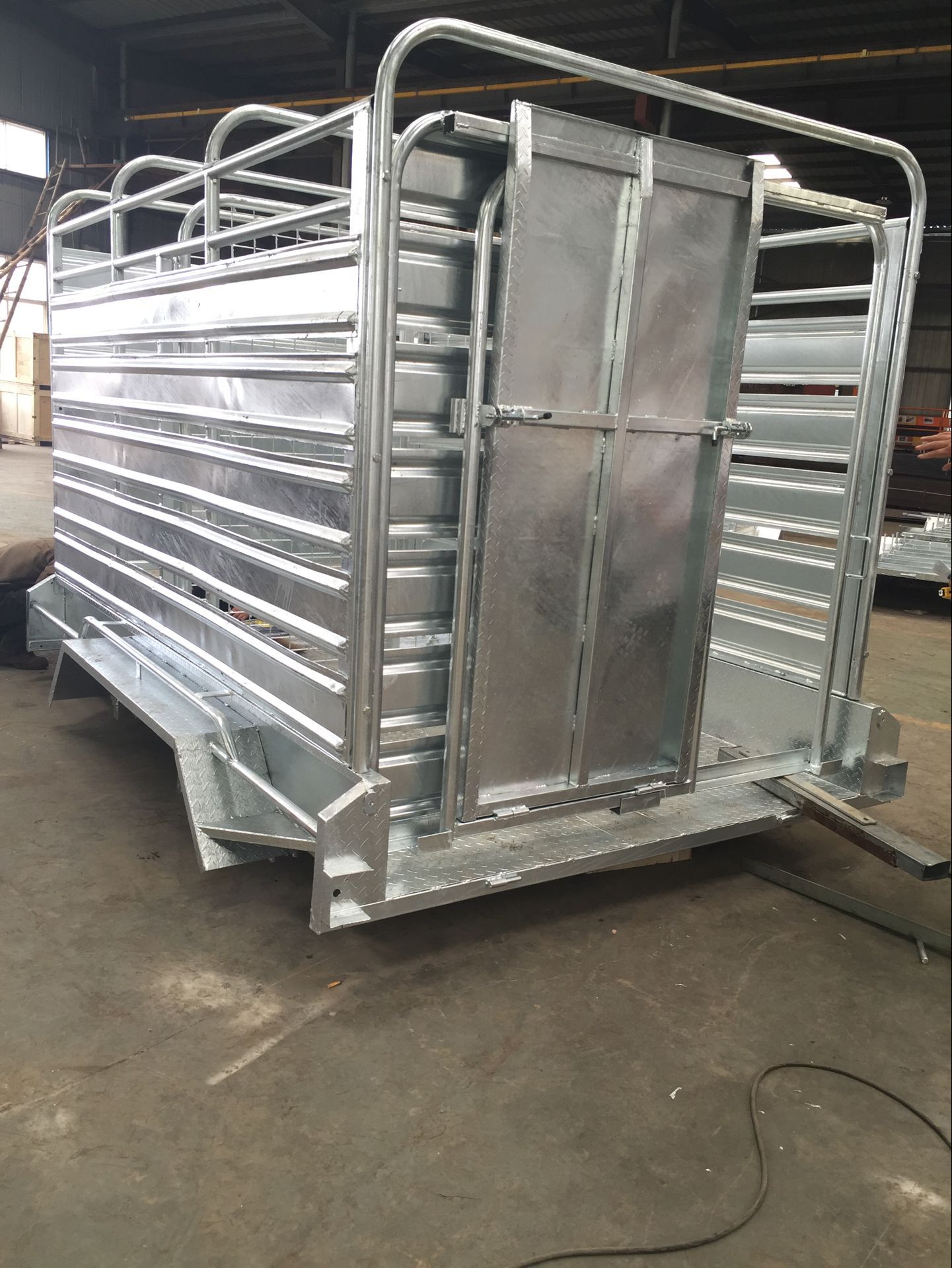Professional hot-dipped animal panel trailer caravan